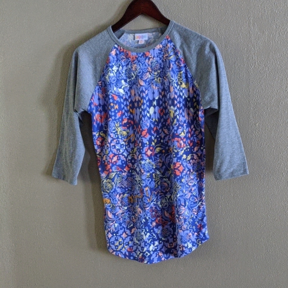 Lularoe size XS Randy baseball t